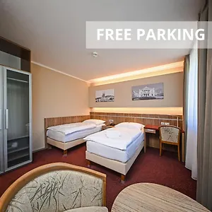 4* Отель Vaka